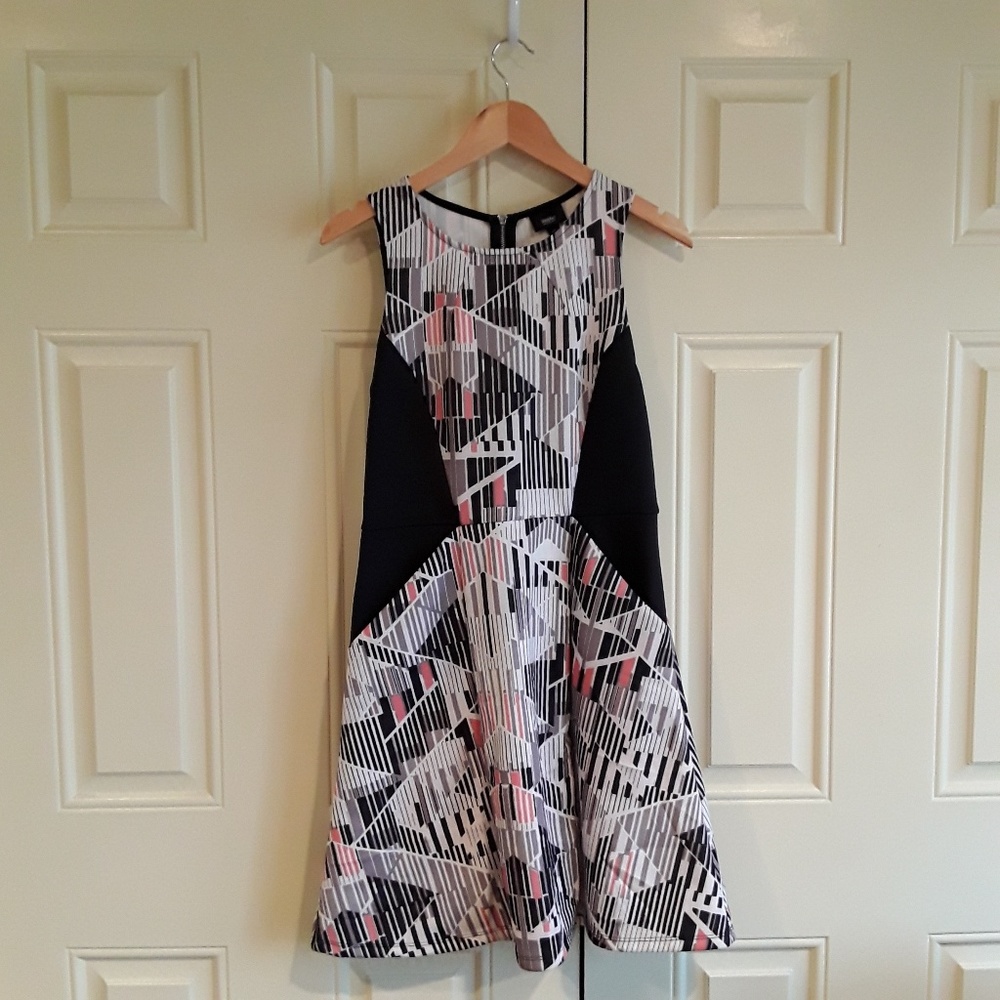 Mossimo Dress with Pockets! NWOT